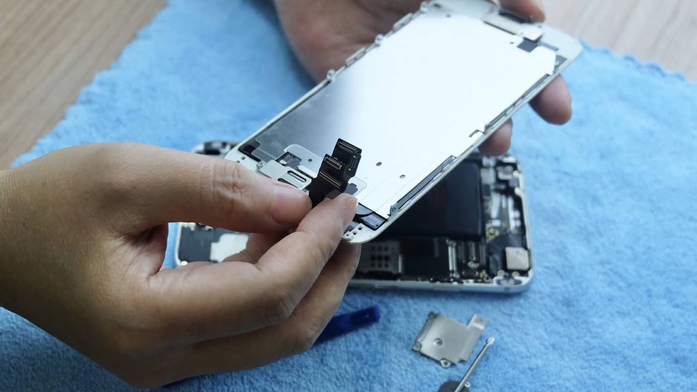 How Much Does It Cost To Fix A Not Working iPhone Screen? Love My Phone Repair